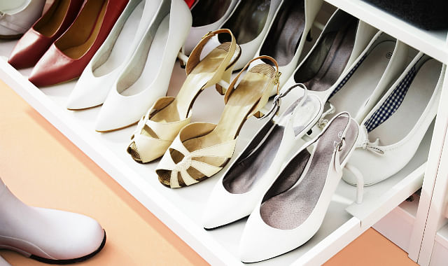 Top 10 tips on organising and maximising your wardrobe space KOMPLEMENT shoe rail for pull-out tray